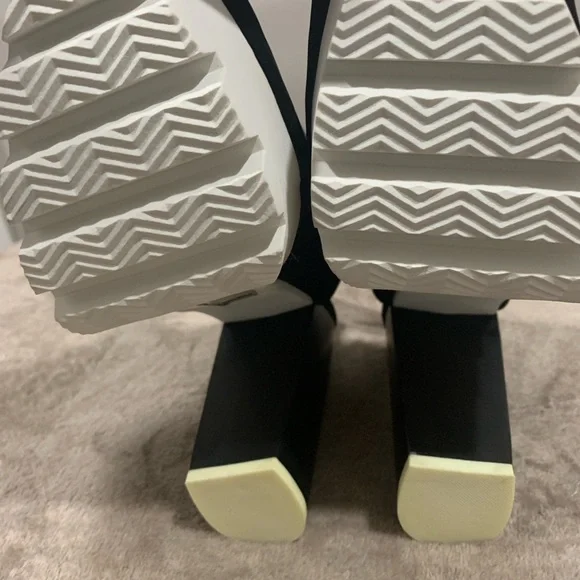 Black and White Platform Heels - Picture 5 of 7